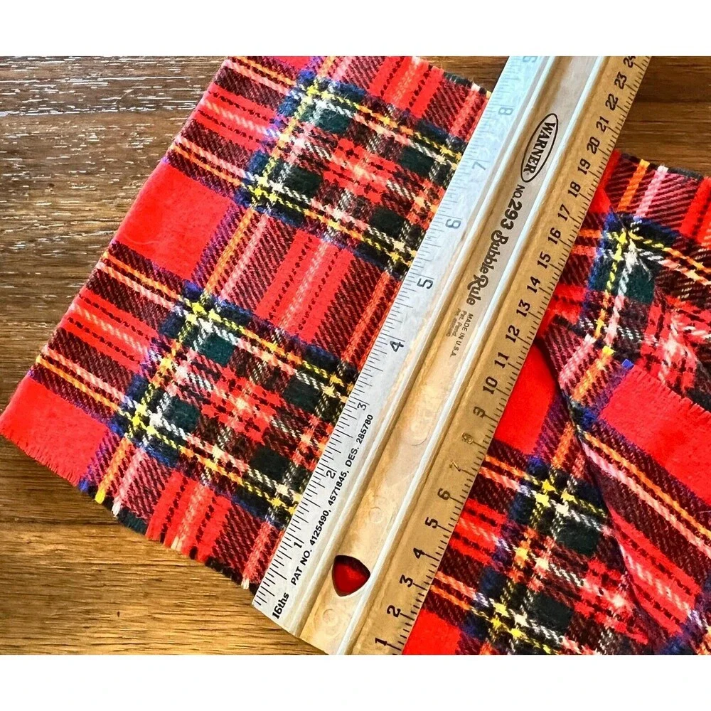 New Vintage Fringe Mans wool scotland Scarf red plaid 44